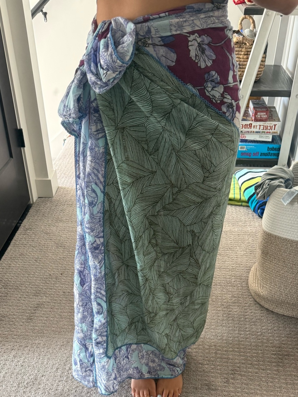 Maaji Womenโs Green Floral Sarong Cover-Up One Size